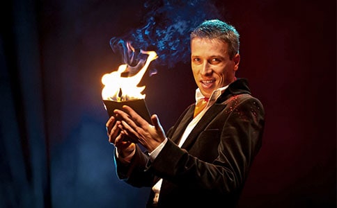 四季是個魔術師作文(通用74篇)