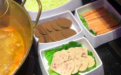 �����˵����͞��}��800������