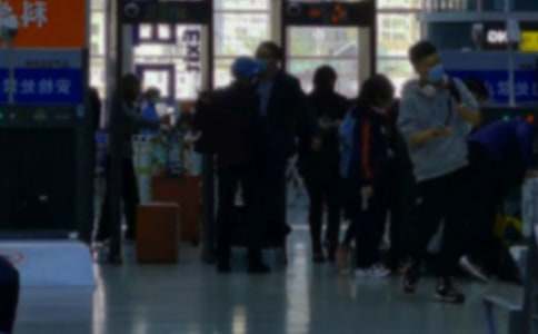 ���z�T�������Y��ͨ��18ƪ��