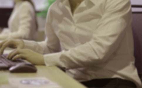 我的理想是高級白領作文