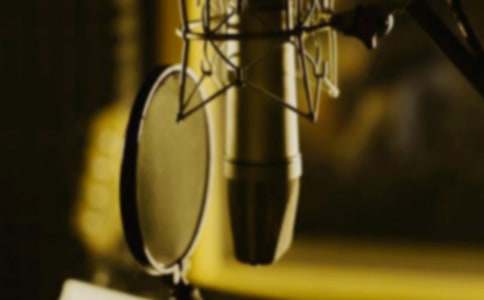 伊索寓言故事:「愛唱歌的小青蛙」