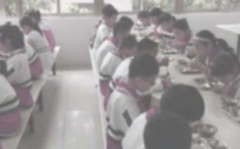 �������600��8ƪ