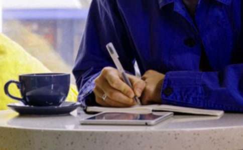 ��һ���е��µ����x�������700�ַ���