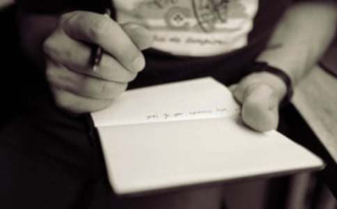 �L��؈���~�x���-����