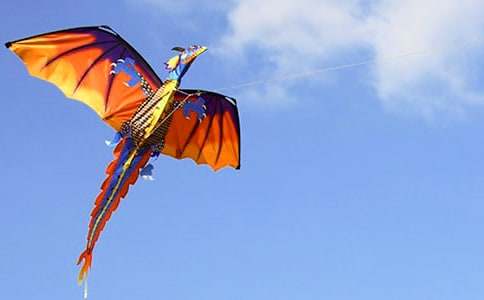 描寫放風箏的童年趣事作文三篇