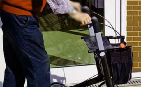 ���M����Ժ����800�֣�ͨ��5ƪ��