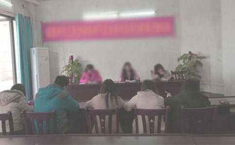 ��ί����������