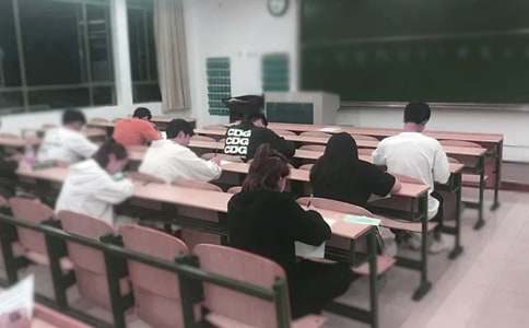 �о�����ԇ��B��ͨ��12ƪ