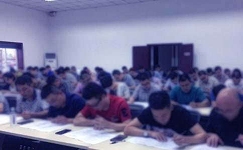 ���¾��꼉���W���п�ԇԇ��������ͨ��7ƪ��