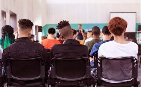 出國留學講座活動方案