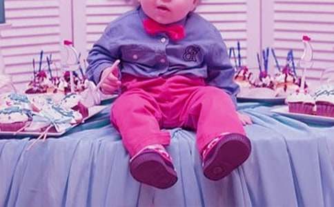 �����M������R�~