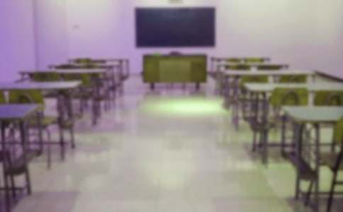 ����ĸУ������300�ּ��\ʮƪ