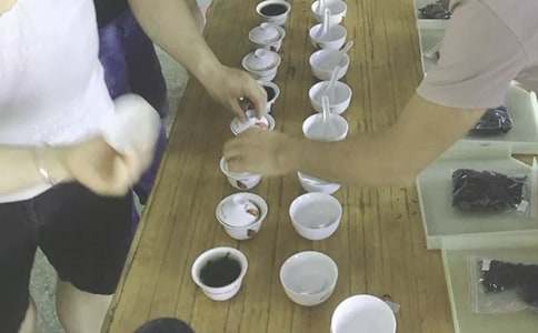 Ʒ�b���߄�����