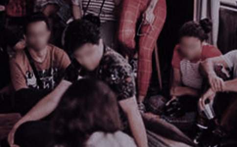 ��F�������400��