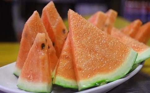 ���쾰ɫ����200��