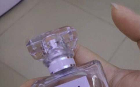 ��ˮ�ݵĻ��Z���x-�r���Y�x