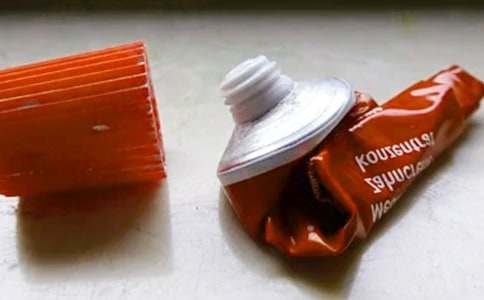 擠牙膏的啟示作文500字