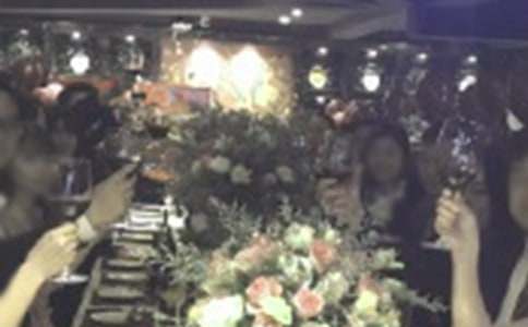 ����������x�~���x