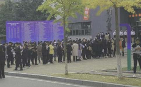 ��Ƹ����Ո��ģ��ϵ��