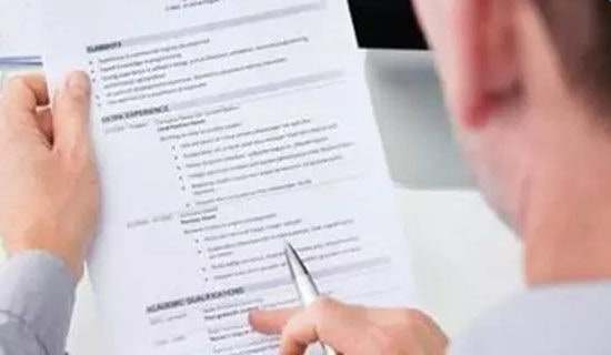 �����Ӡ�ȡһ�ݹ�ƽ��нˮ